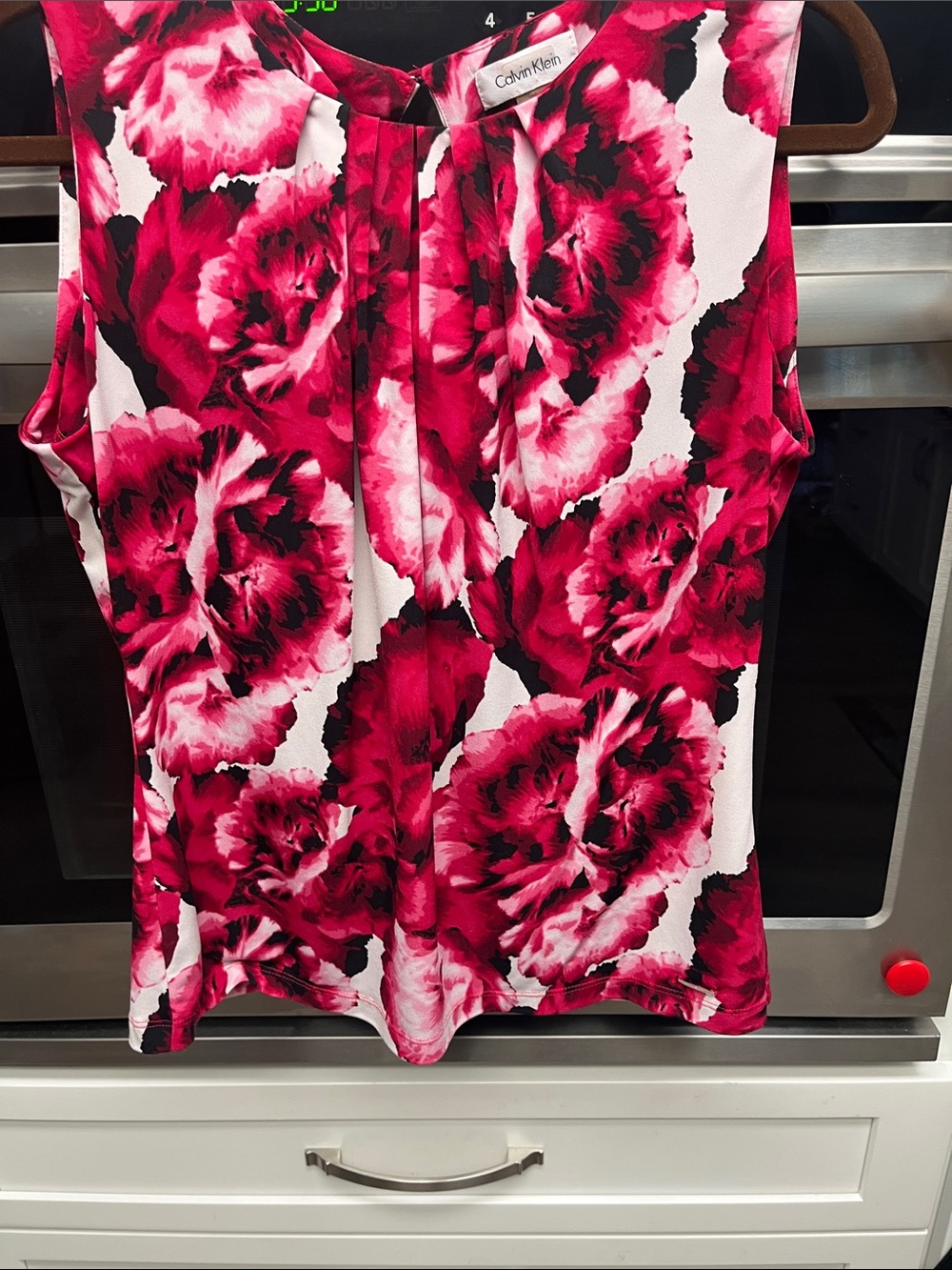 Calvin Klein Floral Sleeveless Camisole in Fuchsia and White